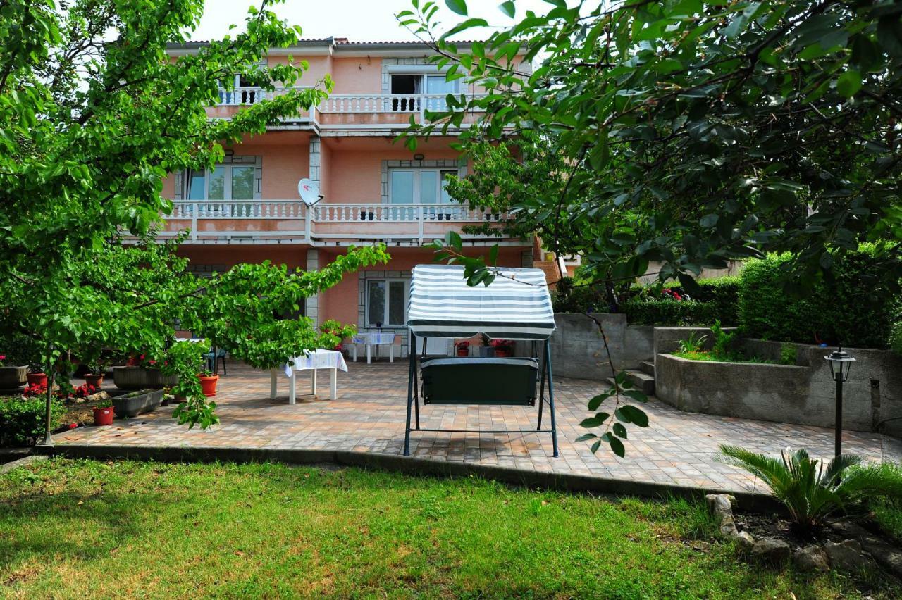 Apartmani Margeta Rab Town Exterior photo